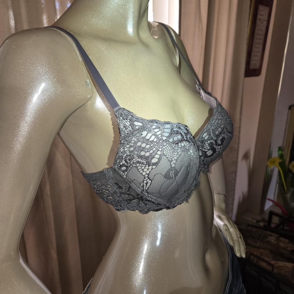 Marilyn Monroe Gray Lace Bra 34B Underwire Padded Sheer Floral - Picture 7 of 9